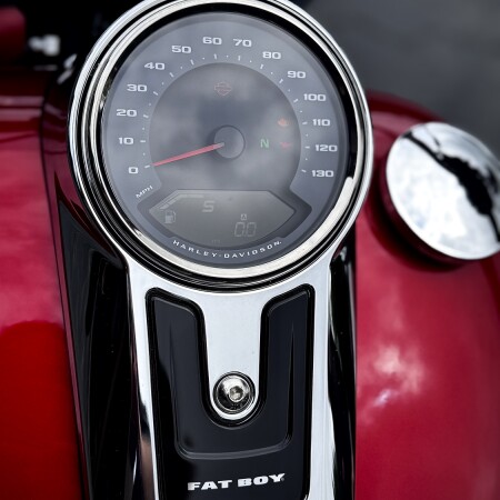 2026 Harley-Davidson® Fat Boy® Brilliant Red Chrome Trim thumb 0