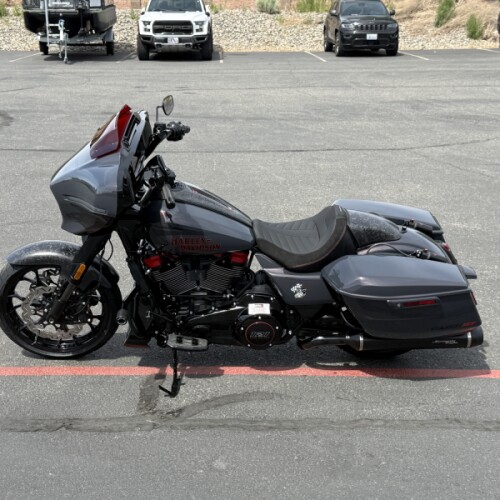 FLHXSTSE 2026 CVO Street Glide ST thumb 2