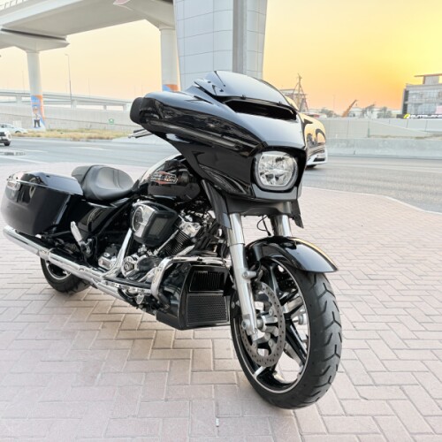 2024 Harley-Davidson® Street Glide® Vivid Black thumb 3