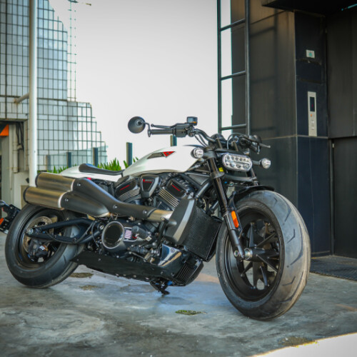 2026 Harley-Davidson® Sportster™ S White Onyx Pearl Black Trim thumb 0