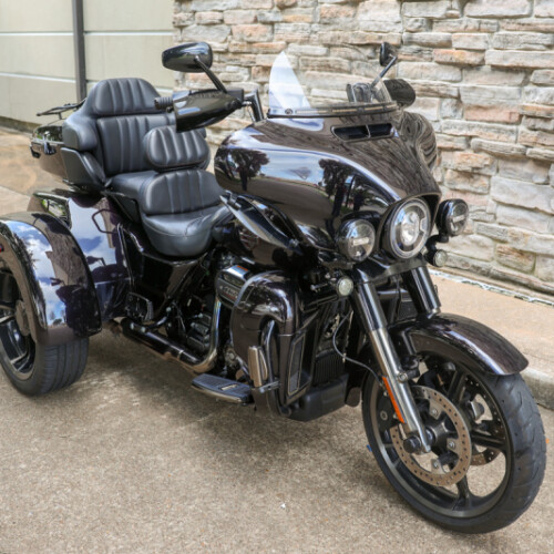 2021 Harley-Davidson® CVO™ Tri Glide® Charred Crimson thumb 3