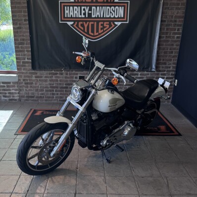 2018 Harley-Davidson® Low Rider® Bonneville Salt Pearl thumb 1