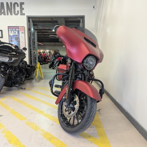 2019 Harley-Davidson®  Street Glide®  Special - Wicked Red Denim (Black Trim) thumb 2