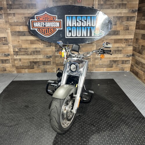 2019 Harley-Davidson® Fat Boy® Industrial Gray Denim thumb 3
