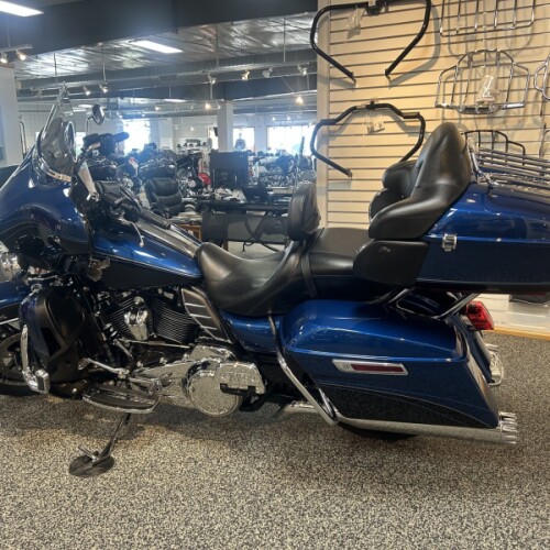 2018 Harley-Davidson® FLHTK Ultra Limited 115th Anniversary  thumb 2