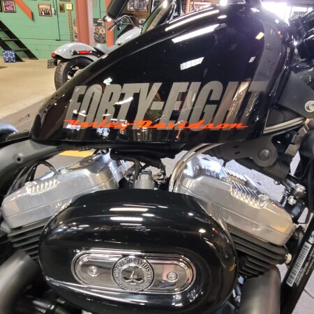 2012 Harley-Davidson® Forty-Eight® Vivid Black thumb 3