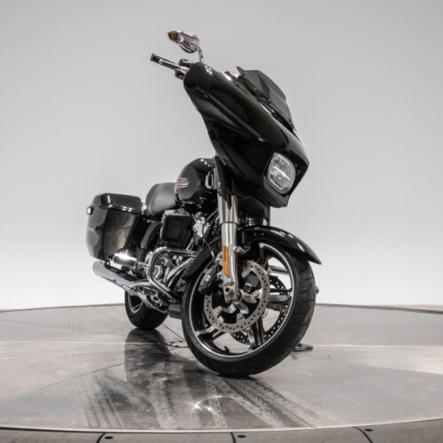 2024 HARLEY-DAVIDSON FLHX STREET GLIDE in vivid black thumb 2
