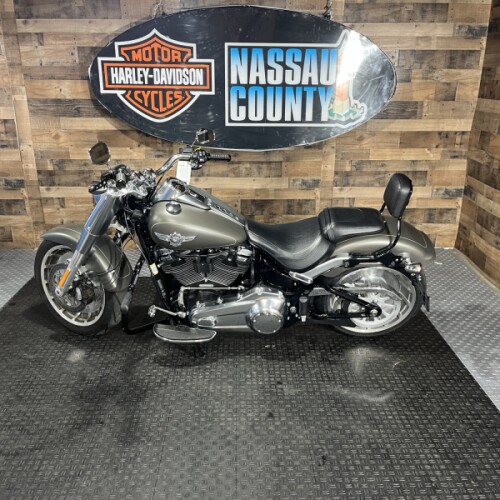 2019 Harley-Davidson® Fat Boy® Industrial Gray Denim thumb 2