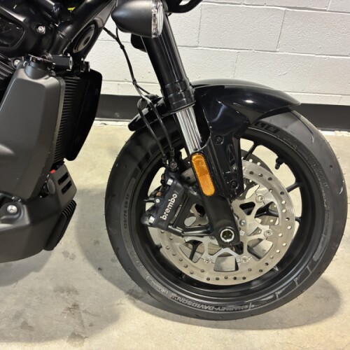 2026 Harley-Davidson® Pan America® 1250 ST Vivid Black RA1250ST thumb 2