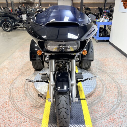 2023 FLTRT Harley-Davidson® Road Glide® 3 Vivid Black - Black Finish 852055 thumb 1