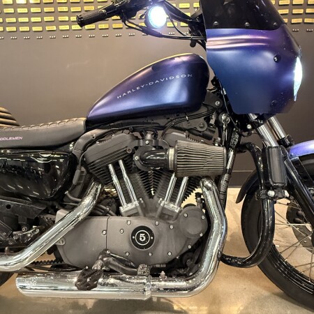 2010 Harley-Davidson® Nightster® Black Ice Denim thumb 3