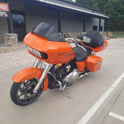 2023 Harley-Davidson® Road Glide® Special Baja Orange thumb 3