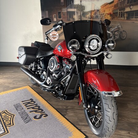 2026 Harley-Davidson® Heritage Classic Brilliant Red Black Laced Wheels thumb 3