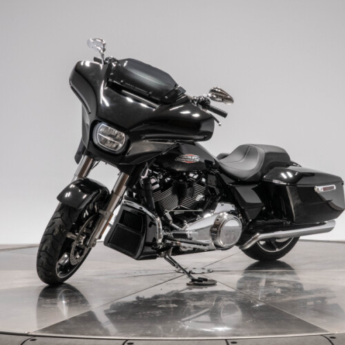 2024 HARLEY-DAVIDSON FLHX STREET GLIDE in vivid black thumb 0