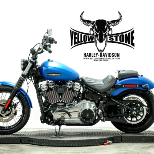 2026 Harley-Davidson® Street Bob® Aurora Blue Denim Chrome Laced Wheels thumb 0