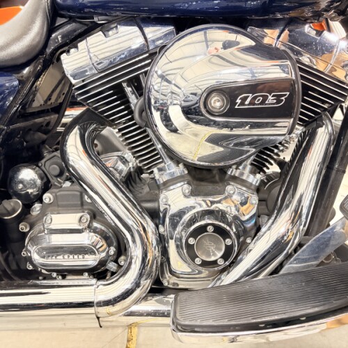 2016 FLHR Harley-Davidson® Road King® Custom Colour Cosmic Blue Pearl thumb 3