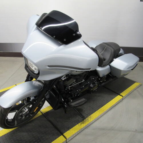 FLHX 2024 Street Glide® thumb 1