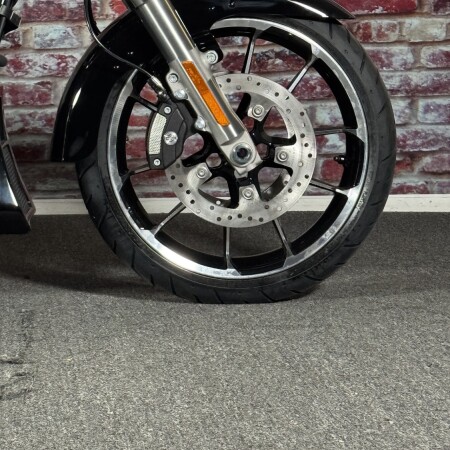 FLTRT 2026 Road Glide 3 thumb 1