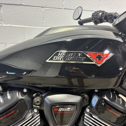 2026 Harley-Davidson® Sportster® S Vivid Black Black Trim RH1250s thumb 3