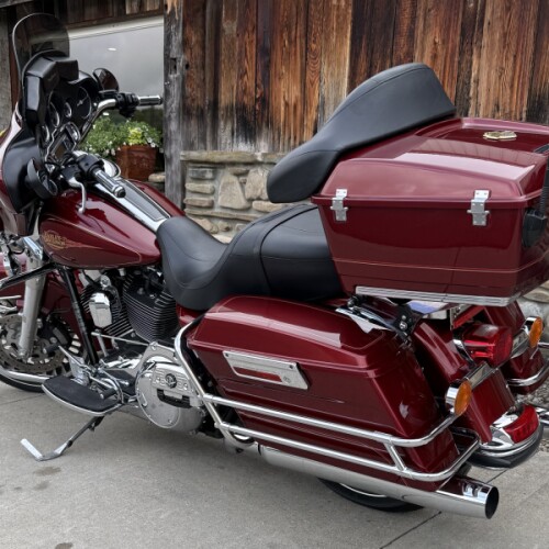 2010 Harley-Davidson® Electra Glide® Classic RED HOT SUNGLO thumb 0
