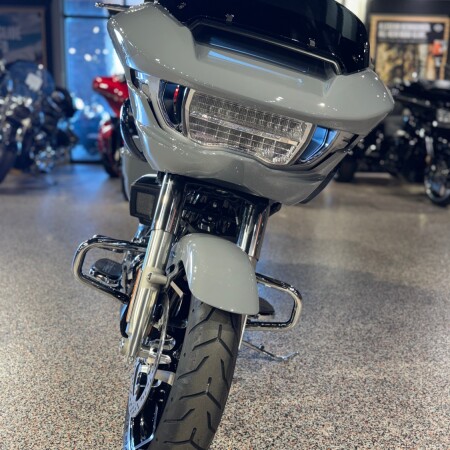 FLTRX 2026 Road Glide® thumb 2