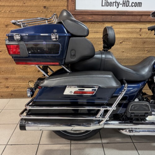 2012 Harley-Davidson® Electra Glide® Ultra Limited Big Blue Pearl/Vivid Black FLHTCU thumb 0