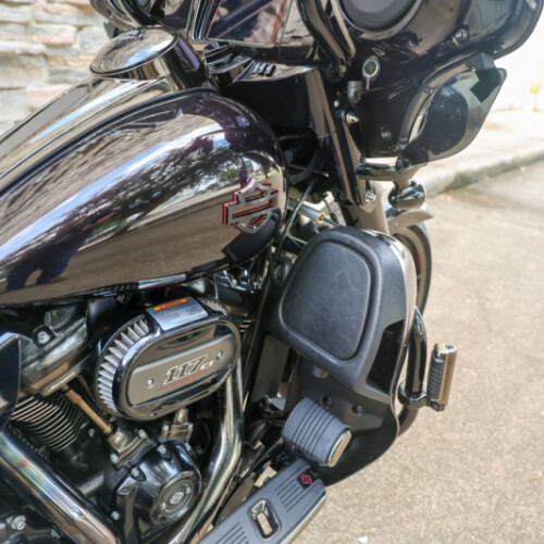 2021 Harley-Davidson® CVO™ Tri Glide® Charred Crimson thumb 1