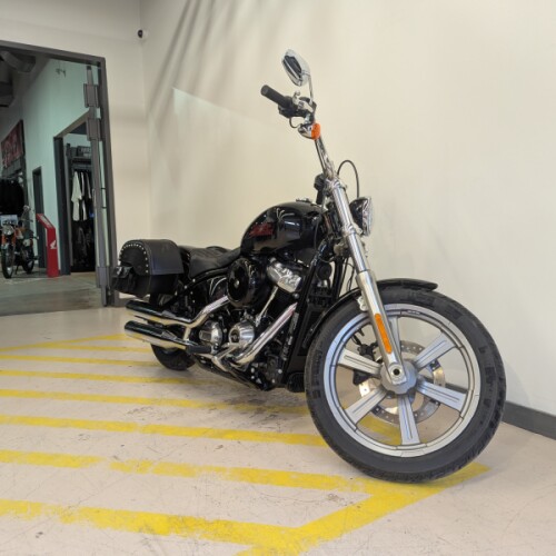 2023 Harley-Davidson® Softail® Standard - Vivid Black (Chrome Trim) thumb 3