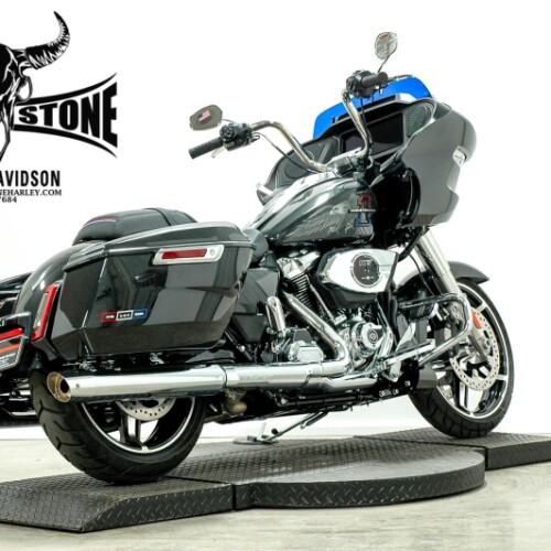 2026 Harley-Davidson® Road Glide® Midnight Ember thumb 3