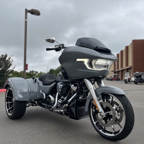 2026 Harley-Davidson® FLTRT Road Glide 3 DRK BILIARD GRY thumb 3