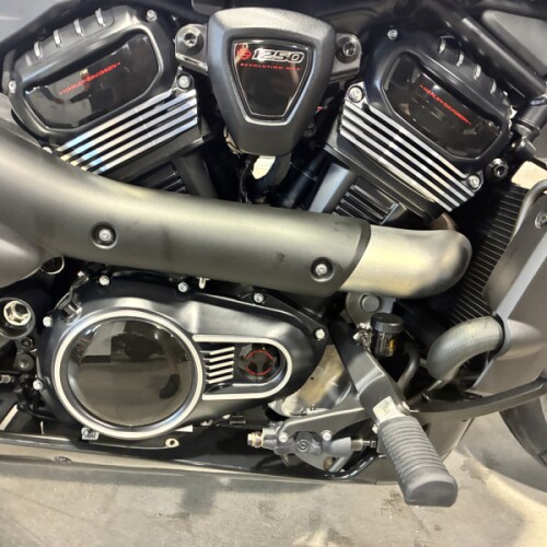 2026 Harley-Davidson® Sportster® S Vivid Black Black Trim RH1250s thumb 0