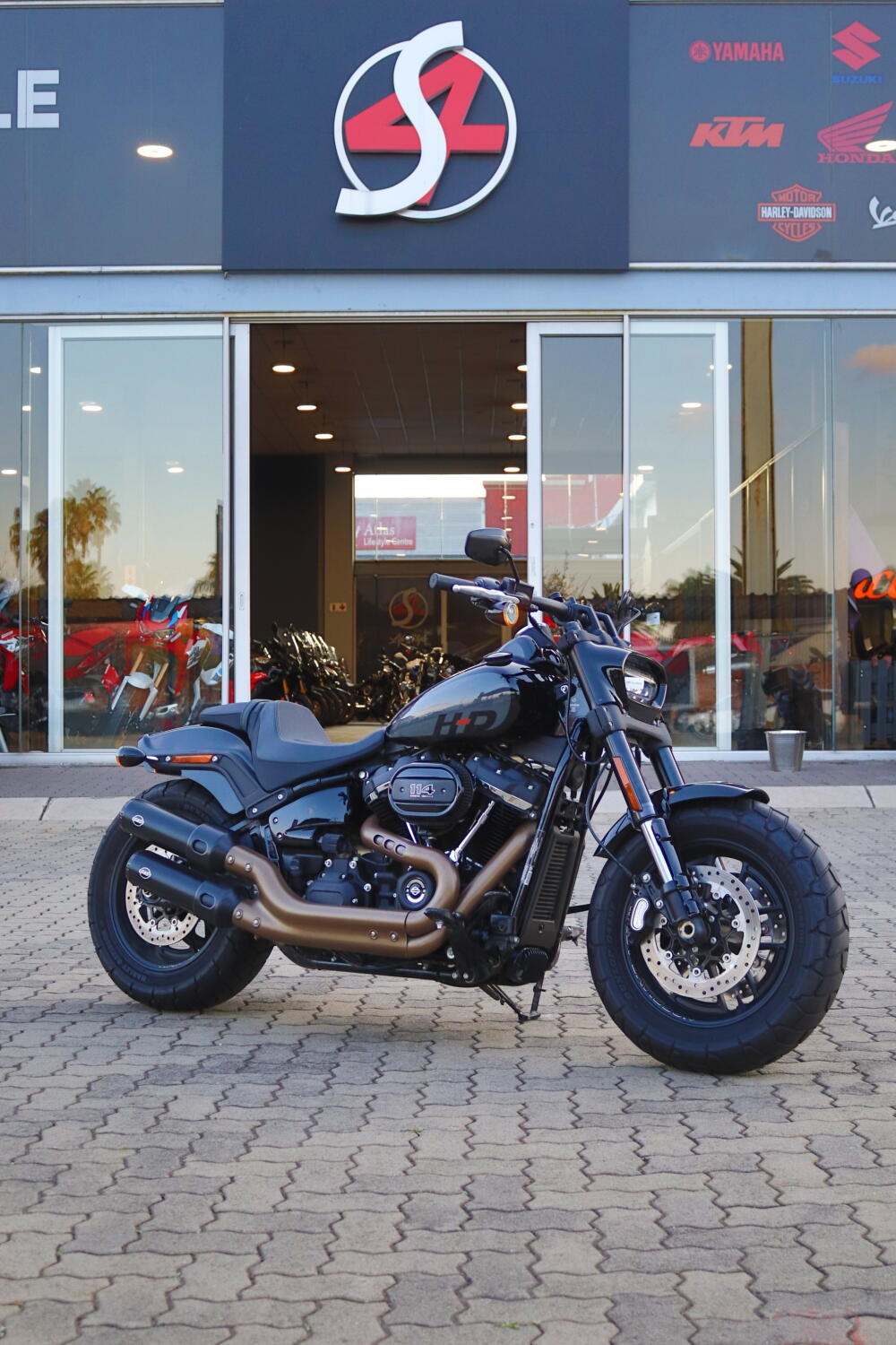 2023 Harley-Davidson® Fat Bob™ 114 Vivid Black