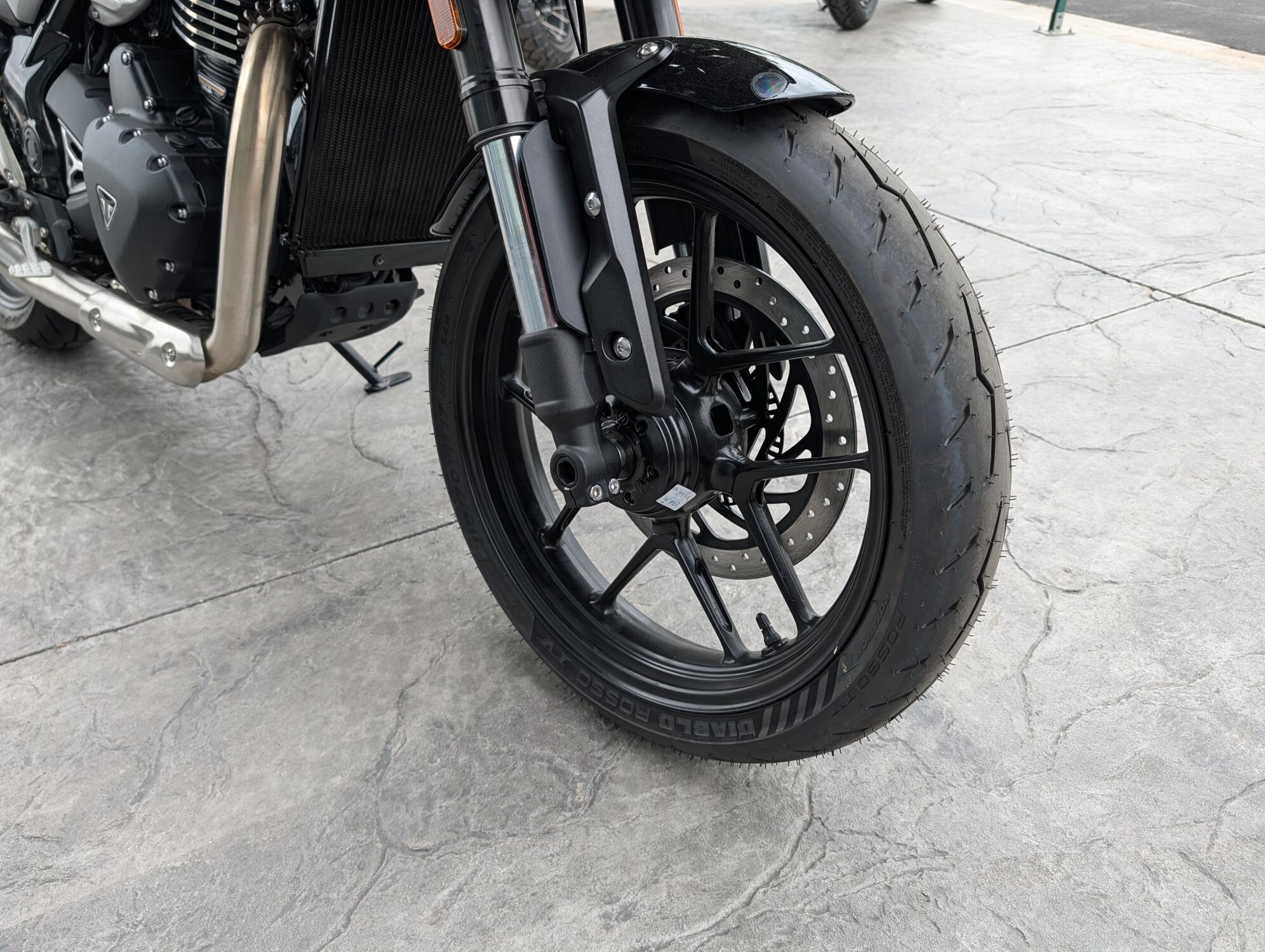 2026 Triumph Thruxton 400, photo 11