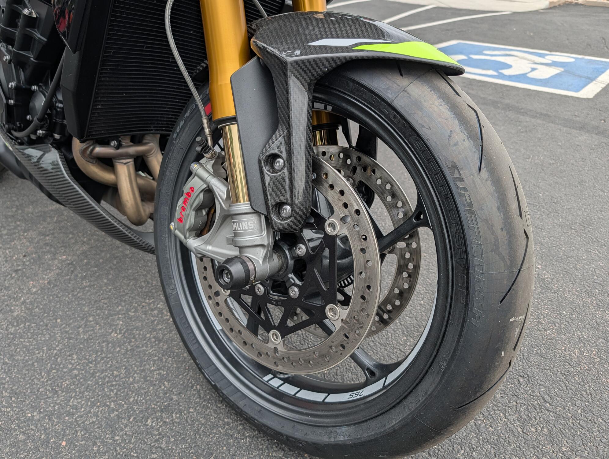 2024 Triumph Street Triple 765 R Moto2 Edition, photo 12