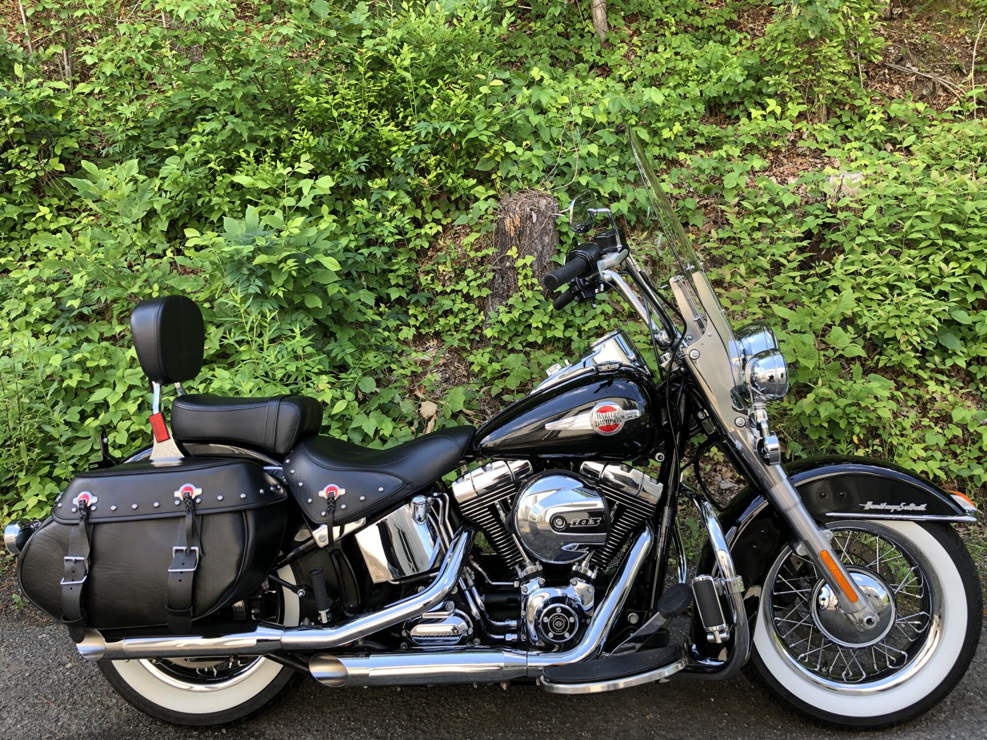2017 Harley-Davidson® Heritage Softail® Classic Vivid Black