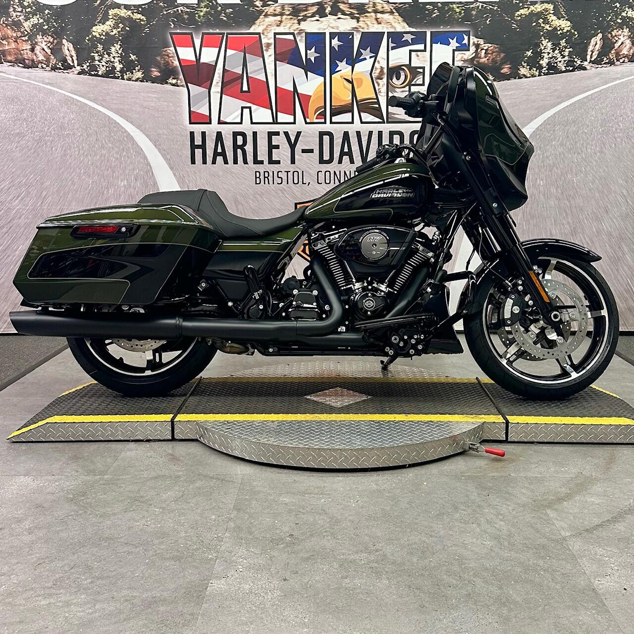 2026 FLHX Street Glide®