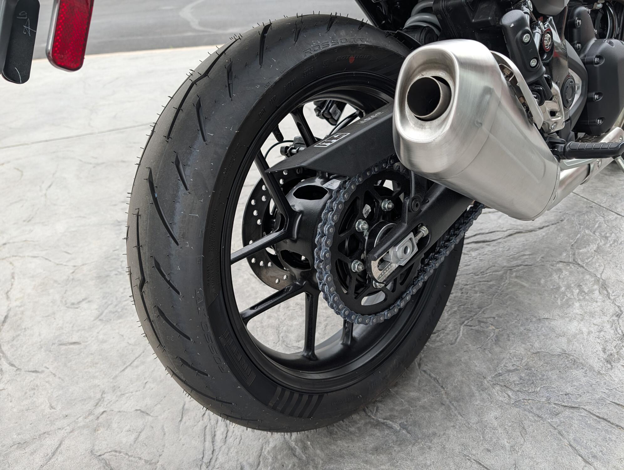 2026 Triumph Thruxton 400, photo 10
