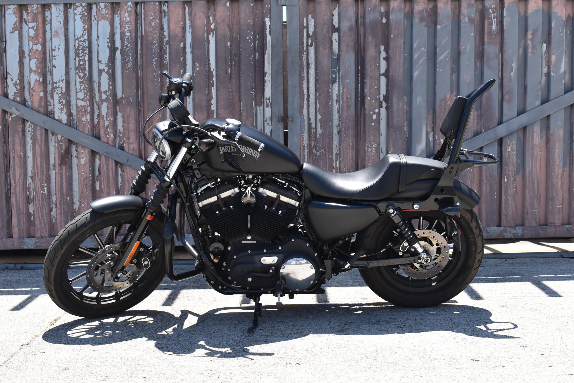 2014 Harley-Davidson® Iron 883™ XL 883N