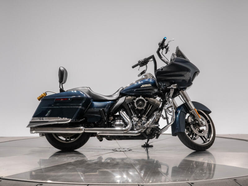 2016 HARLEY-DAVIDSON FLTRXS ROAD GLIDE SPECIAL in Cosmic Blue Pearl