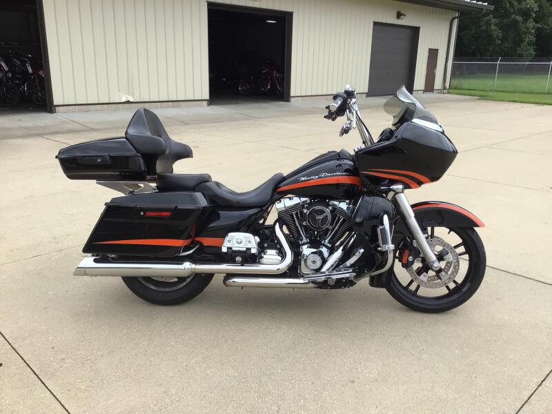 FLTRX 2013 Road Glide® Custom