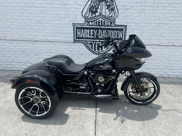 FLTRT 2026 Road Glide 3