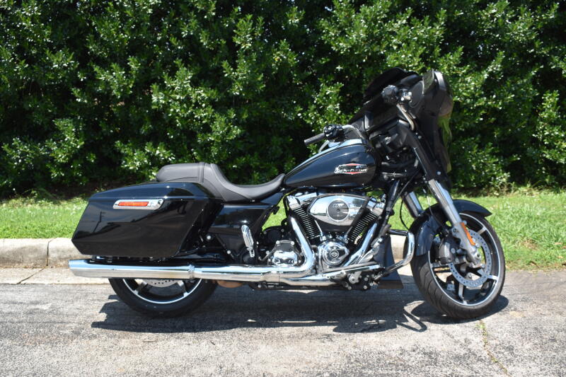 FLHX 2024 Street Glide®