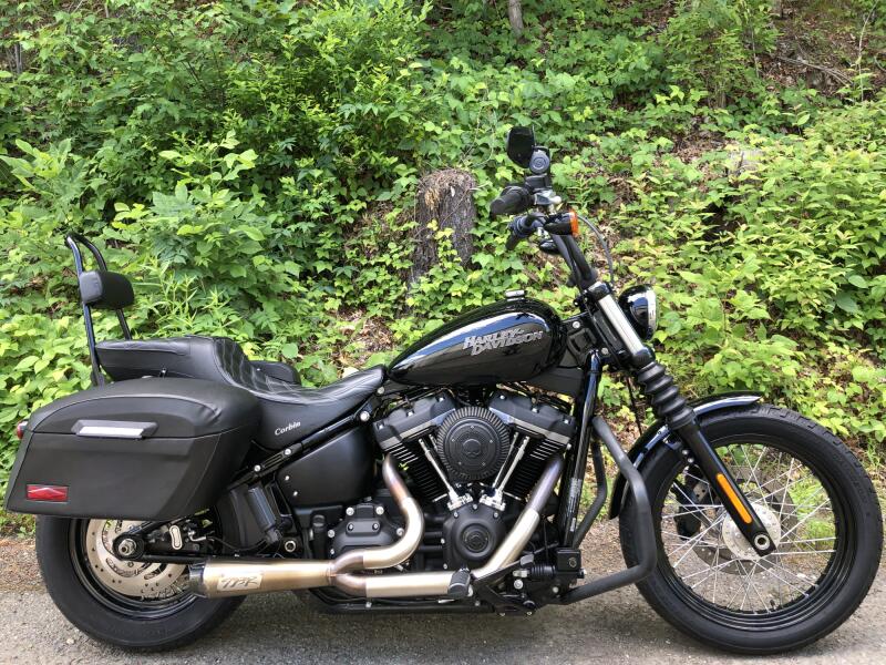 2019 Harley-Davidson® Street Bob® Vivid Black