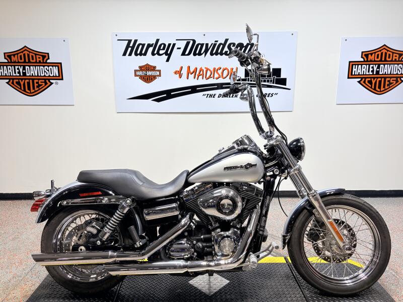 2012 FXDC Harley-Davidson® Super Glide® Custom Midnight Blue/Barracuda Silver