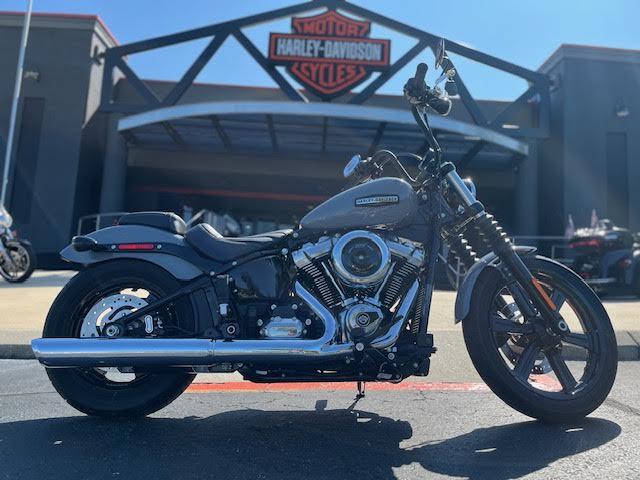 FXBB 2026 STREET BOB