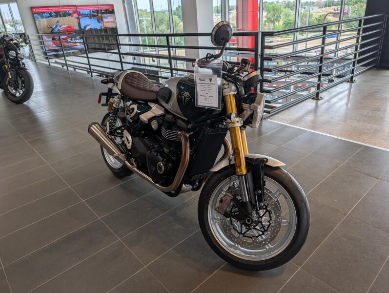 2027 Triumph Speed Twin 1200 Cafe Racer