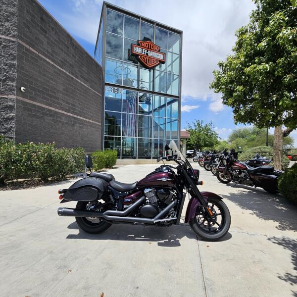 C90BK15 2015 Boulevard C90 B.O.S.S.