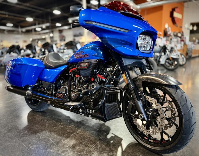 2026 Harley-Davidson® CVO Street Glide ST Electric Coast