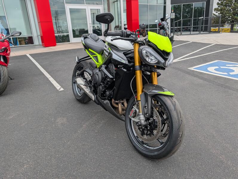 2024 Street Triple 765 R Moto2 Edition