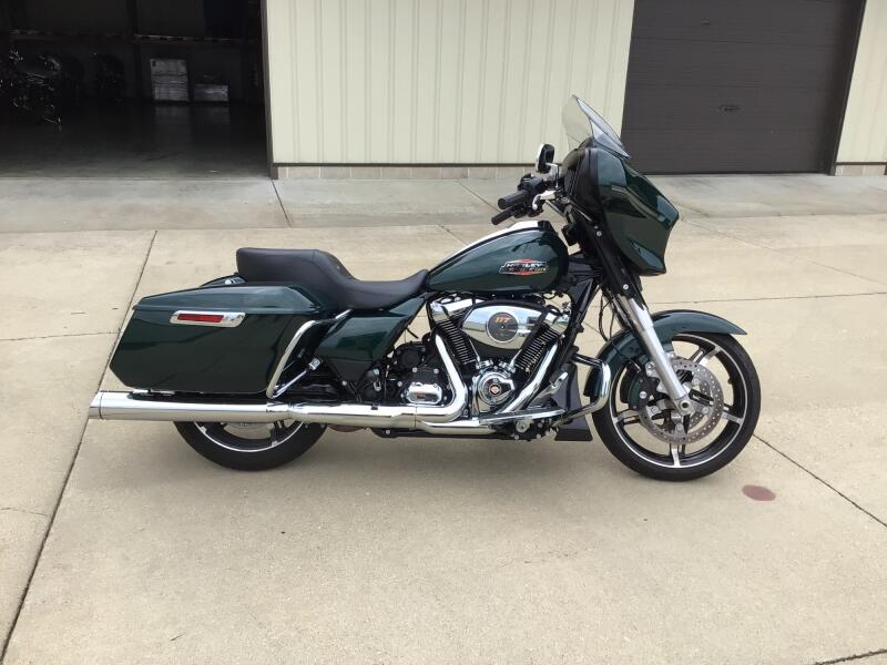 FLHX 2024 Street Glide®
